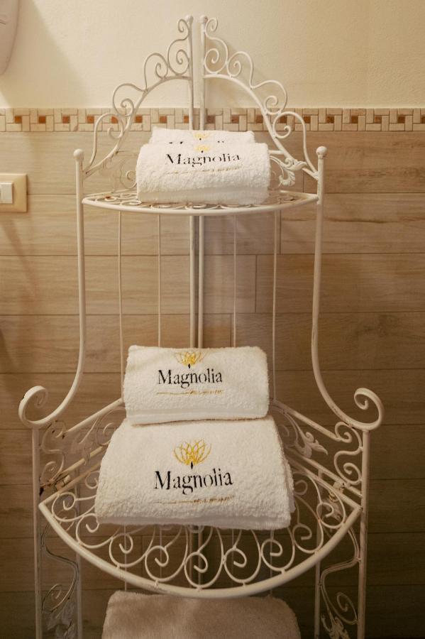 Magnolia Bed & Breakfast Гроталие Екстериор снимка